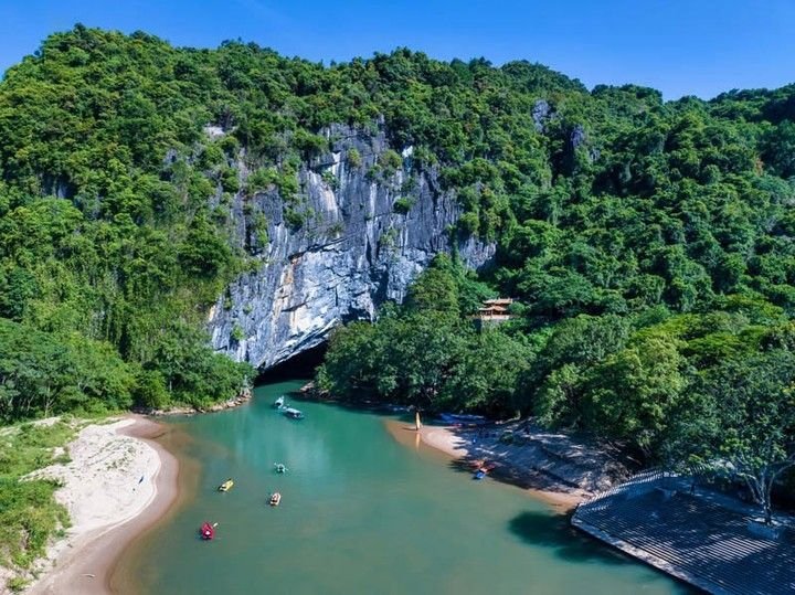 Quang Binh - explore Phong Nha - Ke Bang cave: